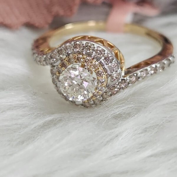 Diamond Ladies Ring