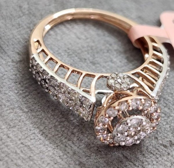Diamond Ladies Ring