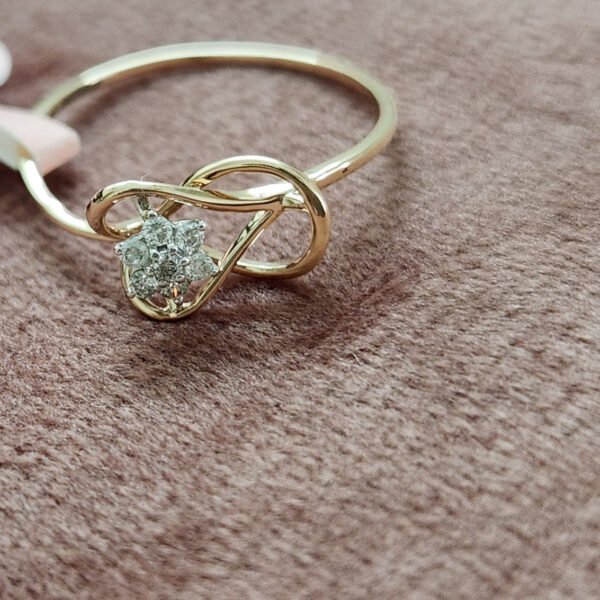 Diamond Ladies Ring